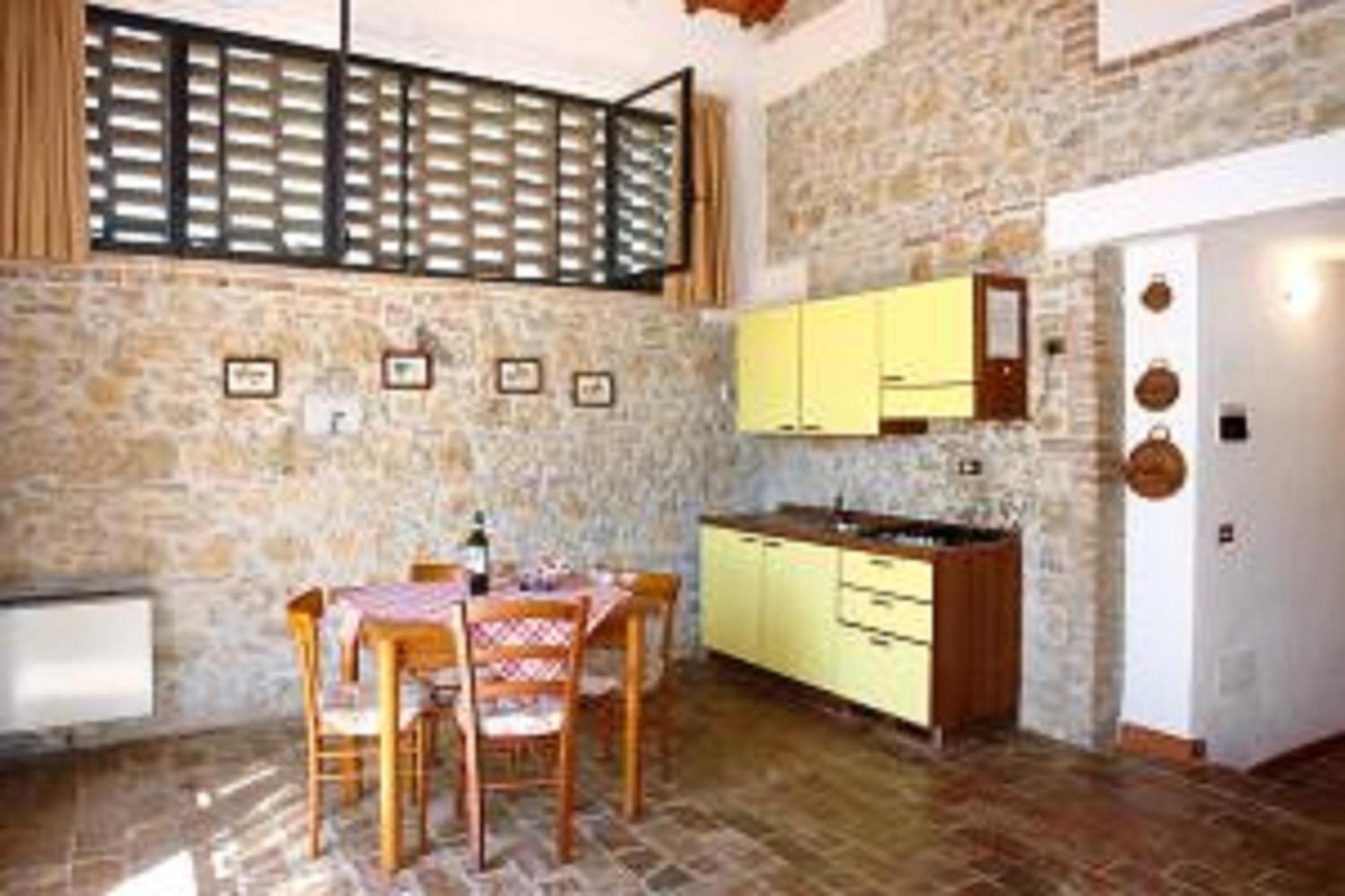Podere Il Gioiello Lejlighed San Gimignano Værelse billede